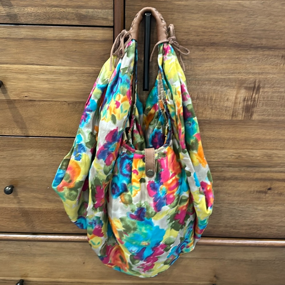 Floral tote bag